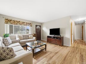 15 Santam Court, Bay Shore NY 11706