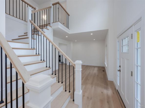 40 Zenith Road, Rocky Point NY 11778