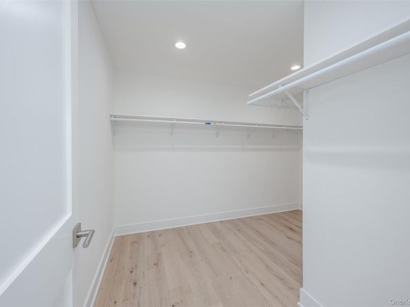 40 Zenith Road, Rocky Point NY 11778