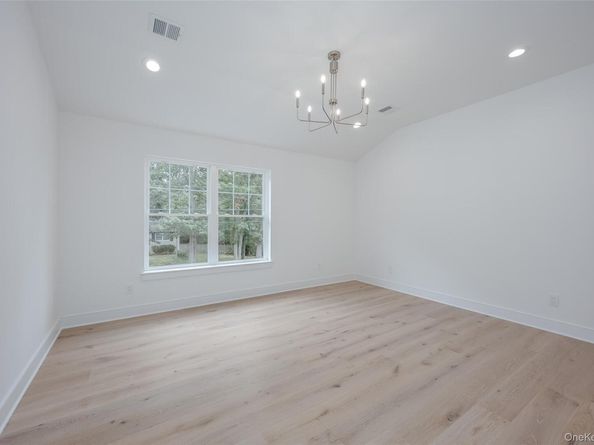 40 Zenith Road, Rocky Point NY 11778