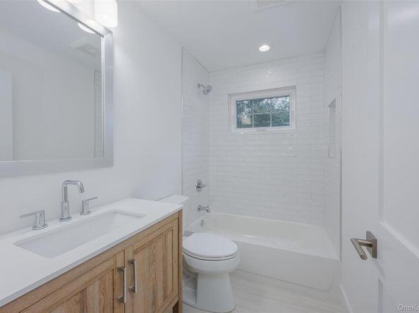 40 Zenith Road, Rocky Point NY 11778