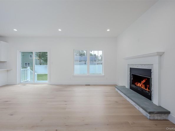 40 Zenith Road, Rocky Point NY 11778