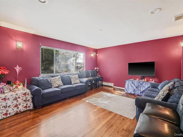 425 41st Street, Babylon NY 11726