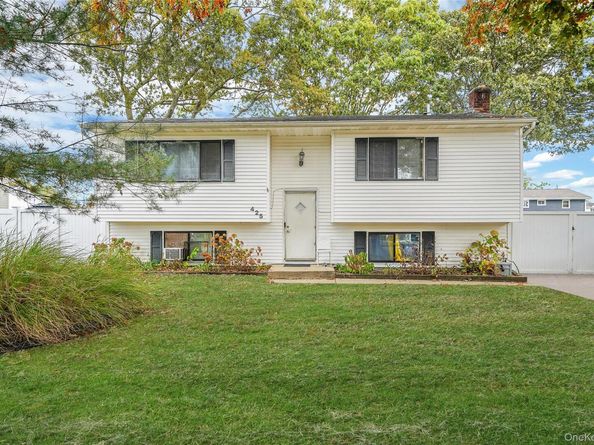 425 41st Street, Babylon NY 11726