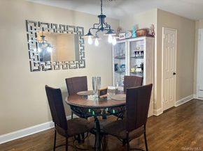 530 Dubois Avenue 2C, Valley Stream NY 11581