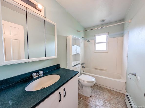 16 Elm Road E, Mastic Beach NY 11951