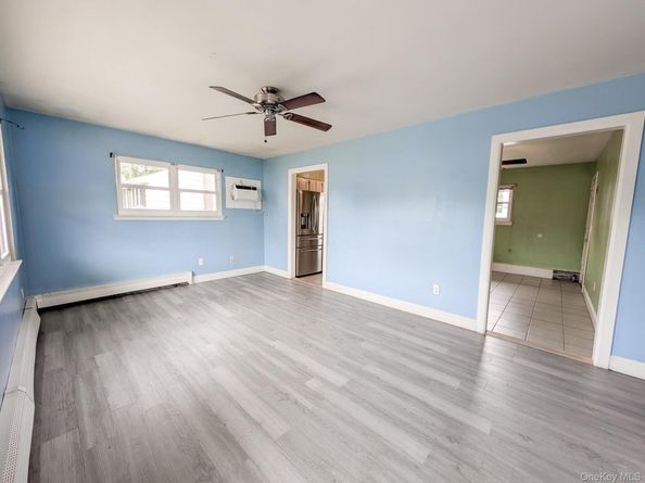 16 Elm Road E, Mastic Beach NY 11951