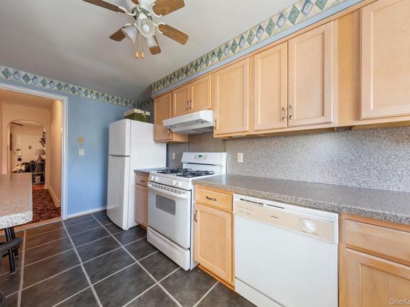 108 S Village 2B, Rockville Centre NY 11570