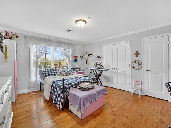 6 Clarion Drive, White Plains NY 10603