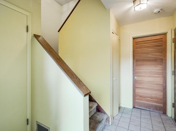 113 Antler Ridge 113, Ossining NY 10562