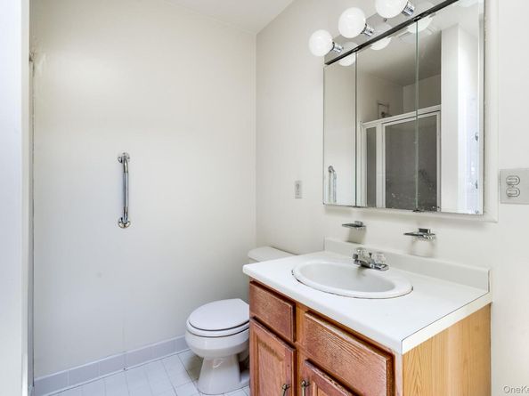 113 Antler Ridge 113, Ossining NY 10562