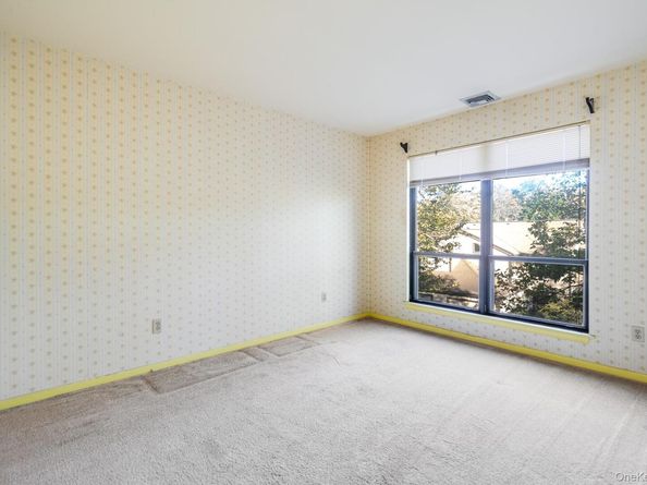 113 Antler Ridge 113, Ossining NY 10562