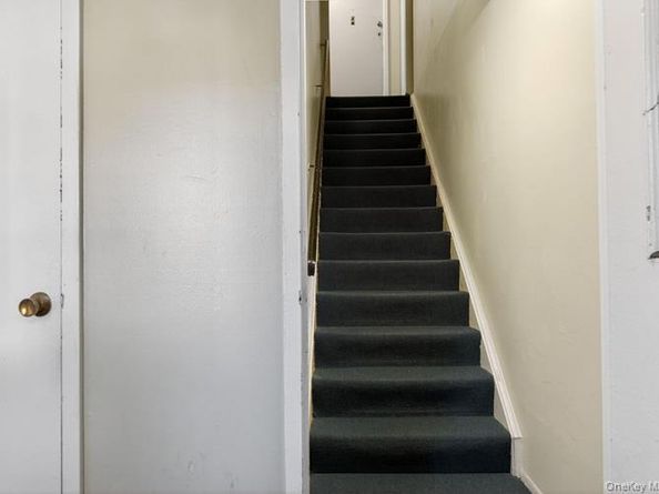 71 ADAMS Road E 2A, Central Islip NY 11722