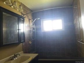 71 ADAMS Road E 2A, Central Islip NY 11722