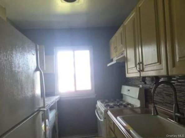 71 ADAMS Road E 2A, Central Islip NY 11722