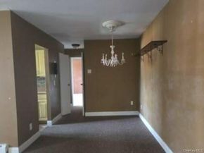 71 ADAMS Road E 2A, Central Islip NY 11722