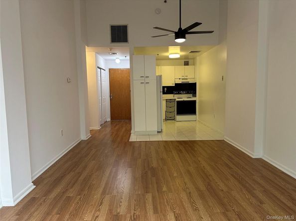 75 McKinley Avenue B14, White Plains NY 10606