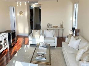 10 City Place PH2C, White Plains NY 10601