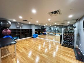 10 City Place PH2C, White Plains NY 10601