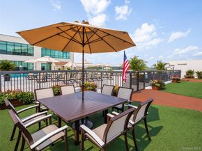 10 City Place PH2C, White Plains NY 10601