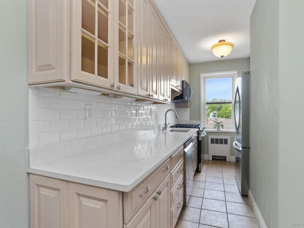 30 E Hartsdale Avenue 4D, Hartsdale NY 10530