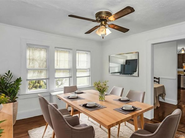 251 N Long Beach Avenue, Freeport NY 11520