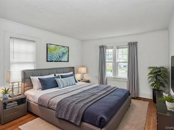 251 N Long Beach Avenue, Freeport NY 11520