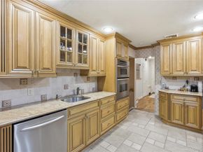 7 Judith Street, Plainview NY 11803