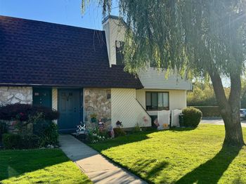 49 Pointe Circle S