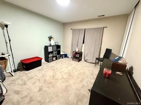 49 Pointe Circle S 49, Coram NY 11727