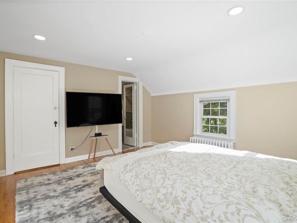 8 Craven Lane, White Plains NY 10605