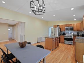 8 Craven Lane, White Plains NY 10605