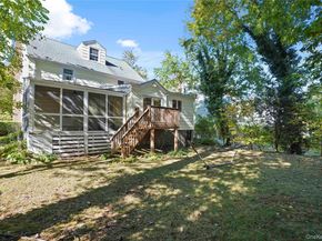 8 Craven Lane, White Plains NY 10605