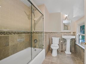 8 Craven Lane, White Plains NY 10605