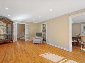 8 Craven Lane, White Plains NY 10605