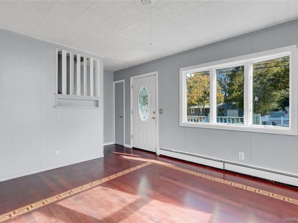 182 Lexington Road, Shirley NY 11967