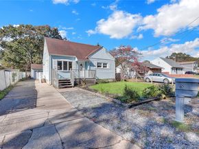 182 Lexington Road, Shirley NY 11967