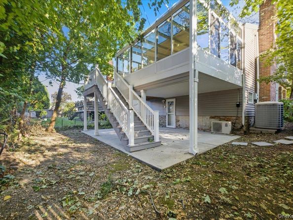 54 Fairfield Avenue, Port Washington NY 11050