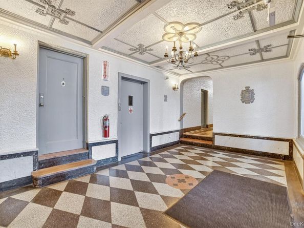 673 Locust Street 1F, Mount Vernon NY 10552