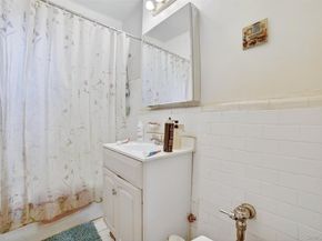 673 Locust Street 1F, Mount Vernon NY 10552