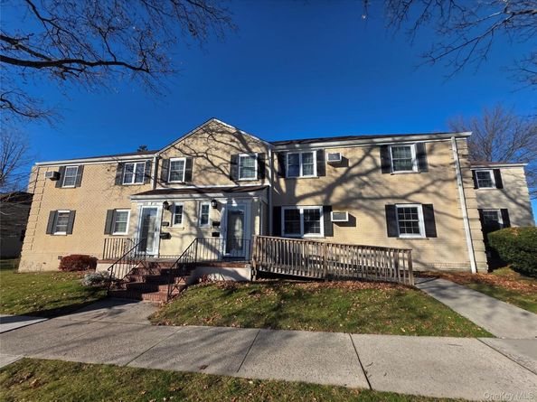 223-17 69th Avenue A, Oakland Gardens NY 11364