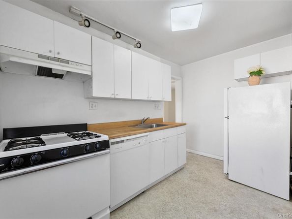 221-23 67th Avenue A, Bayside NY 11364