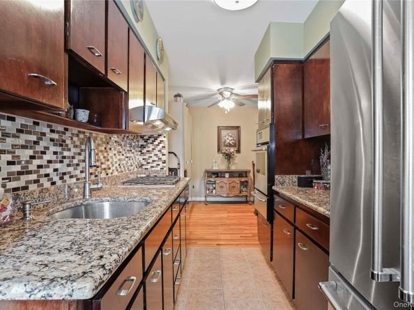 6035 75th Street, Middle Village NY 11379