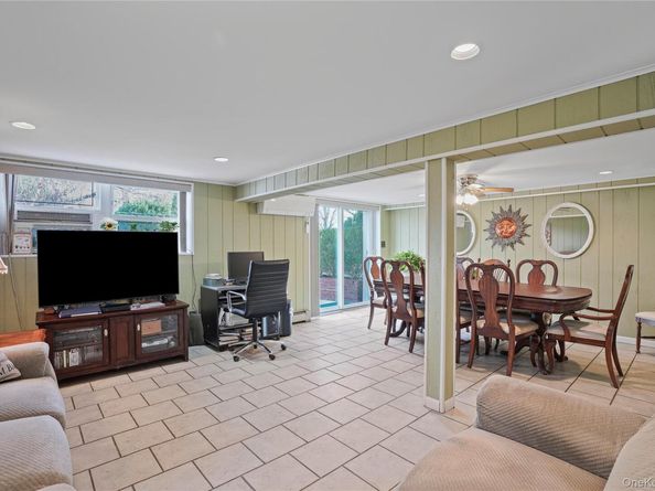 6035 75th Street, Middle Village NY 11379