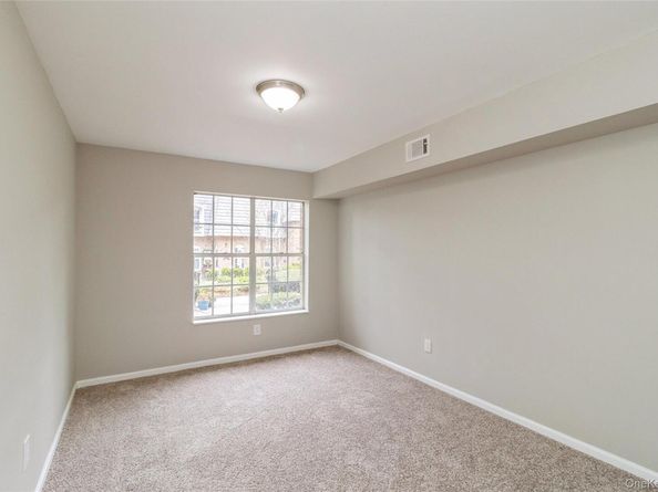 655 Middle Country Road 4D1, Coram NY 11727