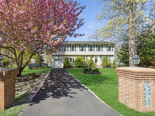 5045 Main Bayview Road, Southold NY 11971