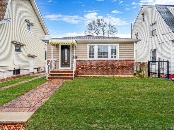 21407 110th Avenue, Queens Village NY 11429