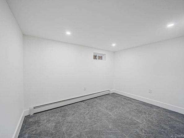 21407 110th Avenue, Queens Village NY 11429