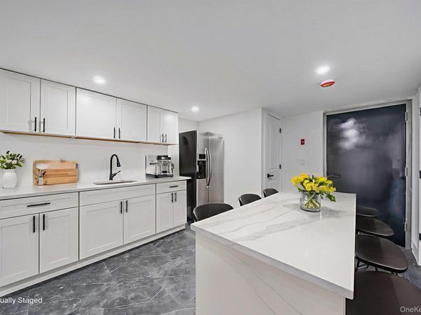 21407 110th Avenue, Queens Village NY 11429