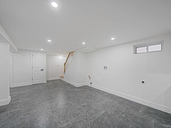 21407 110th Avenue, Queens Village NY 11429